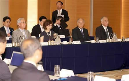 セは全員出席、パは２人しか出席せず…パの怠慢、傲慢／オーナー会議