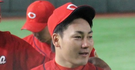 巨人移籍の決め手「小さいときからの憧れ」と発言、カープファン激怒