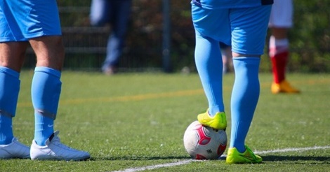 サンフレッチェ広島の新ユニにカープファンまで激怒?「紫」が消えた