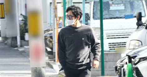 小窪コーチに不倫を直撃…３０代女性ラウンジ社長宅に連続「通い愛」