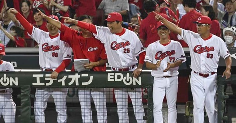 新井監督の心遣い…盗塁死の羽月へ的確フォロー、ナインに積極性を！