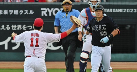 あわや乱闘と思いきや…杉本が九里に詰め寄り、ショートコントで爆笑