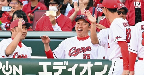 選手に任せ、持ち上げる新井監督『全員で戦い全員で笑う』で甲子園へ