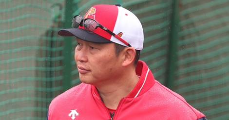 新井監督、チャンスを与えて『競争激化』／指揮官たちの『戦力構想』