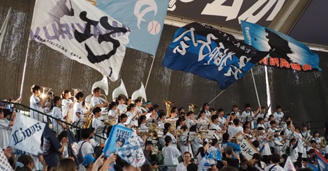 年間100試合参戦「応援団」、驚きの生活スタイルから懐事情まで…