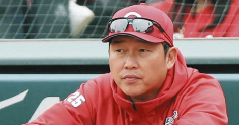 『パッと捕って、ビュッと投げる』新井監督、長嶋さんに教えて頂いた